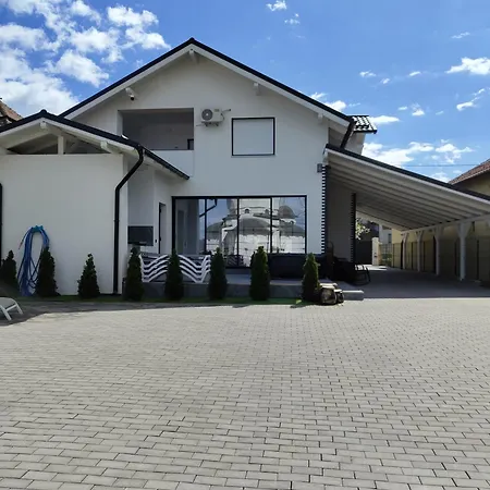 Holiday home Black&white House Ocna Mures